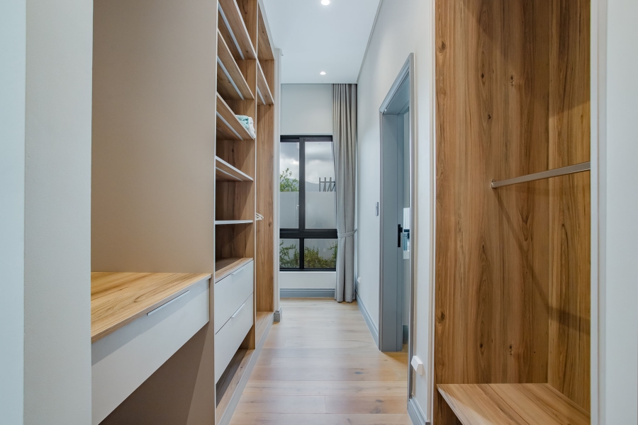 4 Bedroom Property for Sale in Val De Vie Estate Western Cape